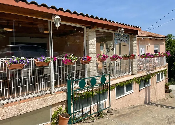 Chez Marie Jo Chez Marie Jo Cozzano