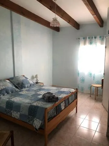 Chez Marie Jo Chez Marie Jo 住宿加早餐酒店 3*